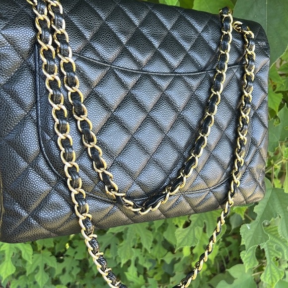 πβ¨ JUMBO β¨π CHANEL CAVIAR FLAP GOLD HARDWARE - Picture 7 of 15